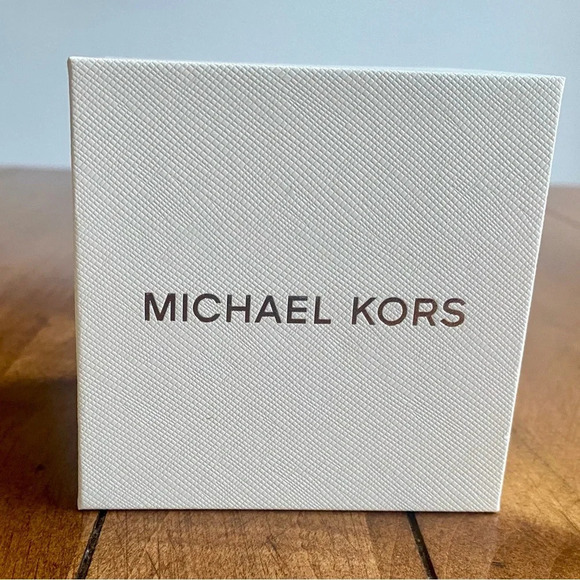 NWT Michael Kors Pyper Gold-Tone/Leather Luggage Strap.White Sunray Crystal 38mm - Picture 5 of 7